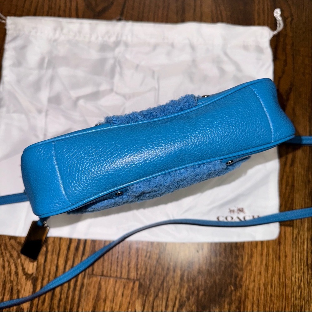 COACH Rhyder Blue Shearling Crossbody Pochette - Picture 6 of 8